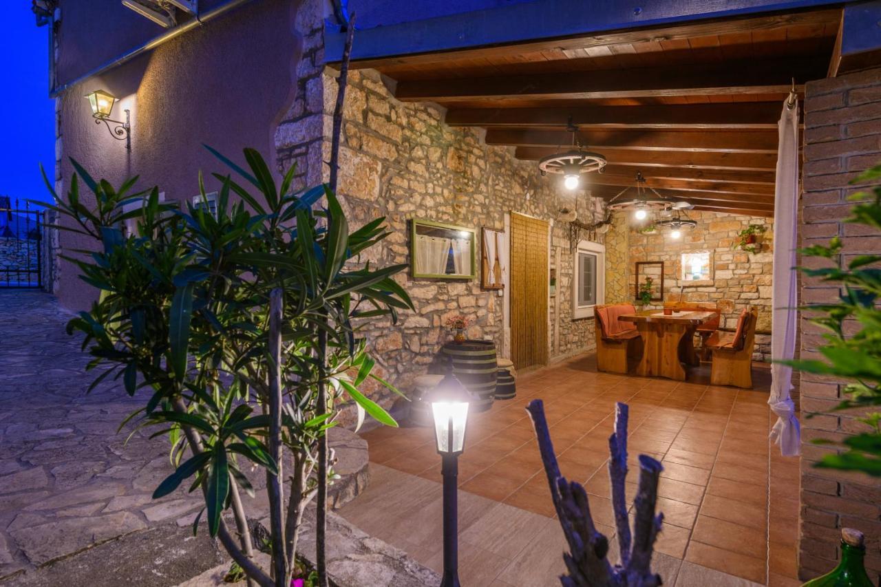 Rustic Istrian House Varesco كرينكا المظهر الخارجي الصورة