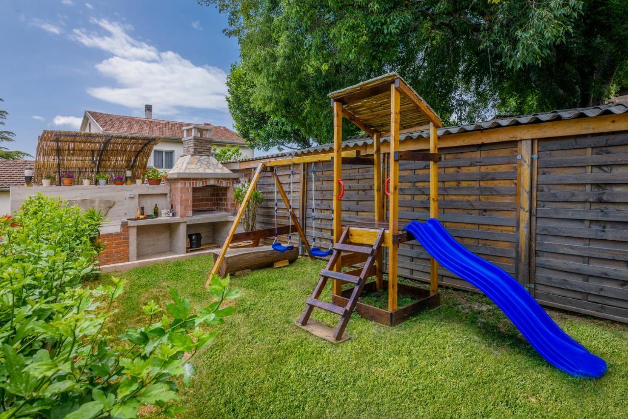Rustic Istrian House Varesco كرينكا المظهر الخارجي الصورة