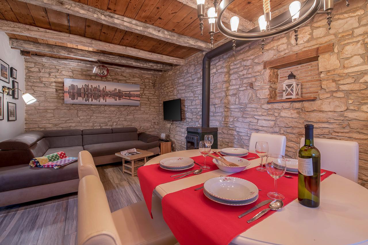 Rustic Istrian House Varesco كرينكا المظهر الخارجي الصورة