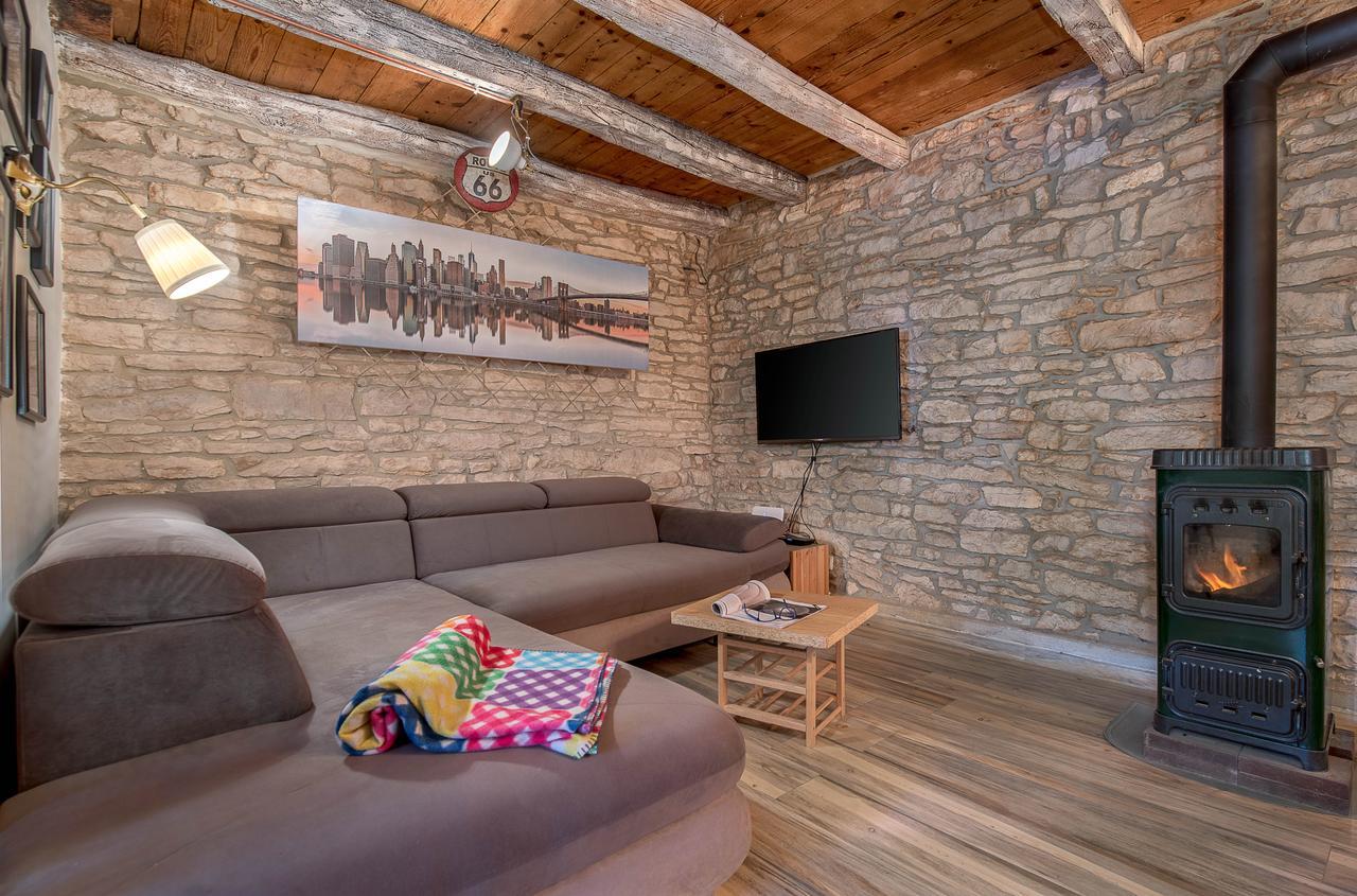 Rustic Istrian House Varesco كرينكا المظهر الخارجي الصورة