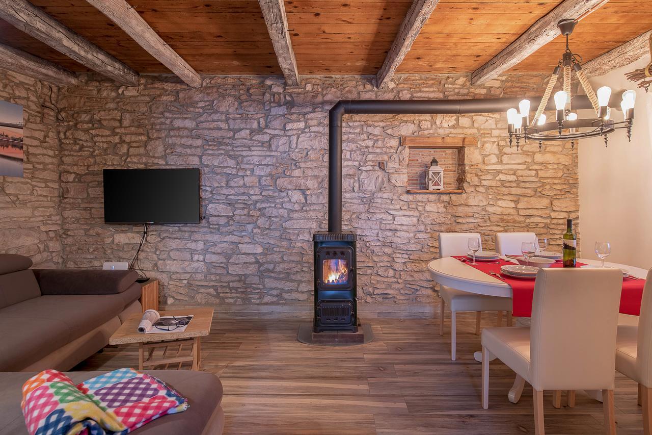 Rustic Istrian House Varesco كرينكا المظهر الخارجي الصورة